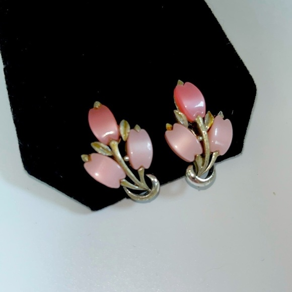 Coro Jewelry - Vintage Coro Clip On Earrings - Pink Thermoset Tulips in Silver Tone